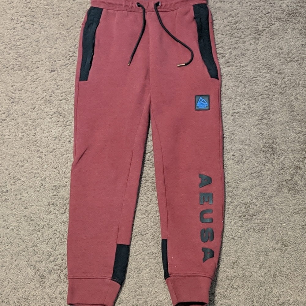 American Eagle joggers